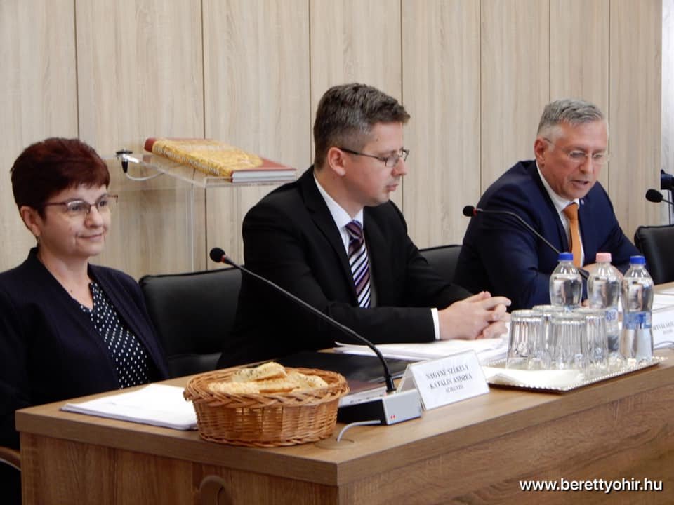 Megalakult a képviselő-testület 12